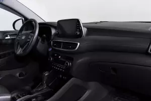 Hyundai  9