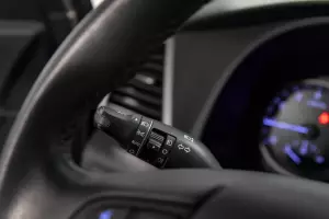Hyundai  12