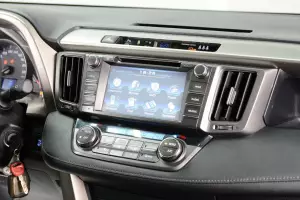 Toyota  9