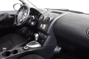Nissan  7