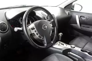 Nissan  9