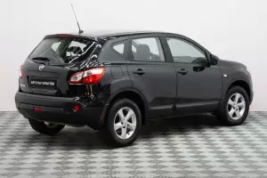 Nissan  2