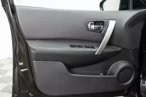 Nissan  8