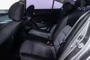 Kia  10