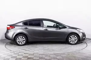 Kia  3