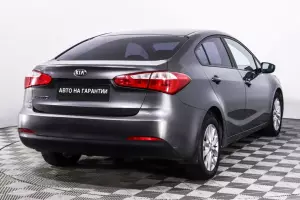 Kia  4