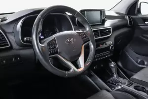 Hyundai  9