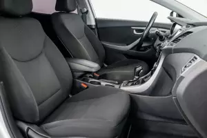 Hyundai  12