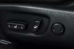 Toyota  11