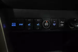 Toyota  13