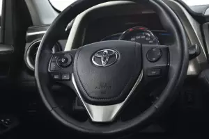Toyota  8
