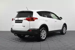 Toyota  17