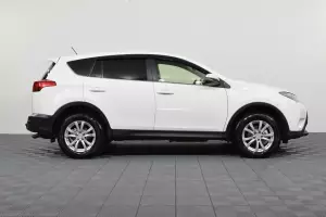 Toyota  16