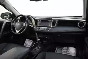 Toyota  12