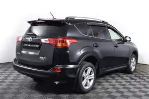 Toyota  4