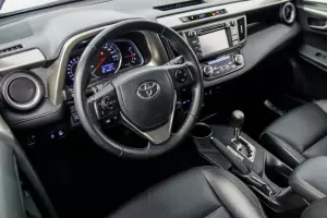 Toyota  9