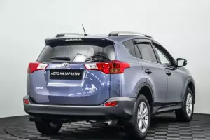 Toyota  17