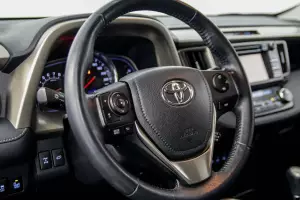 Toyota  13