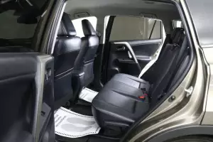 Toyota  11