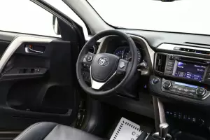 Toyota  8