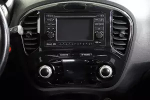 Nissan  8