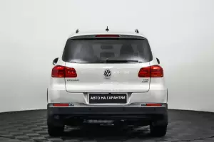 Volkswagen  4