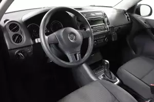 Volkswagen  9