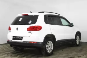 Volkswagen  4