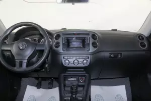 Volkswagen  8
