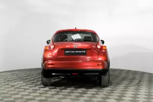 Nissan  5