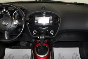 Nissan  8