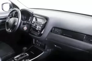 Mitsubishi  7