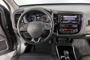 Mitsubishi  6
