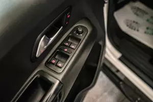 Volkswagen  9