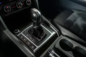 Volkswagen  8