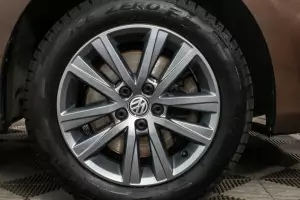 Volkswagen  5