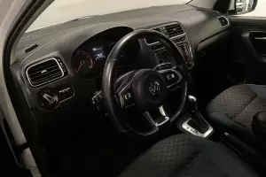 Volkswagen  10