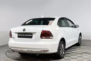 Volkswagen  4