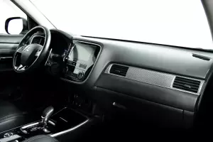 Mitsubishi  9