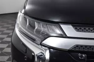 Mitsubishi  8