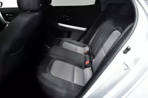 Kia  12