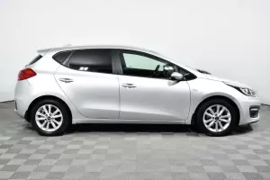Kia  3