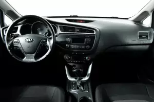 Kia  8
