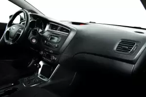 Kia  9