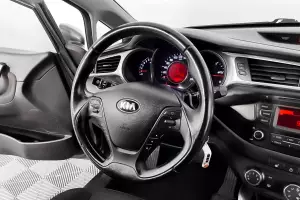 Kia  9