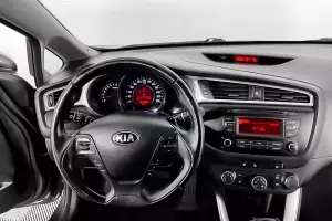 Kia  6