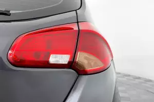 Kia  12