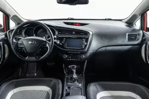 Kia  10