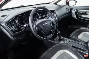 Kia  8