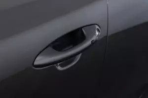 Kia  8